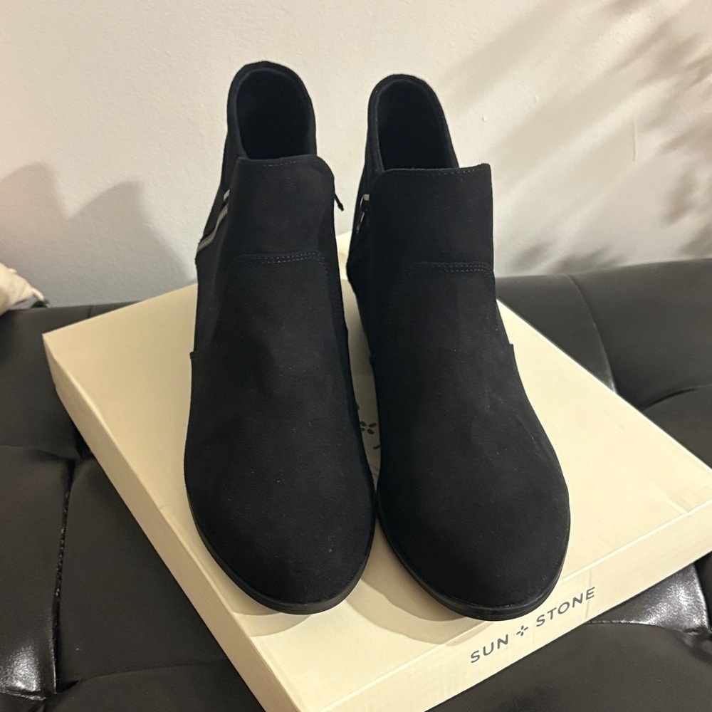 Sun + Stone Women's Elegant Black Booties